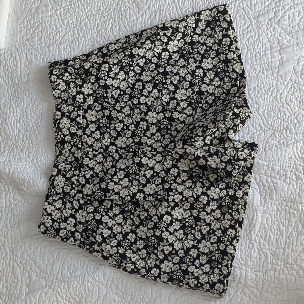 Zara short